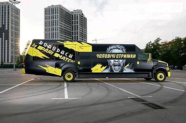 Позашляховик / Кросовер Ford F-650 2008 в 