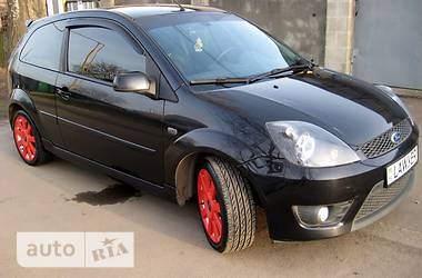 Хэтчбек Ford Fiesta 2007 в 