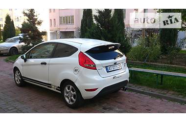 Купе Ford Fiesta 2012 в Ивано-Франковске