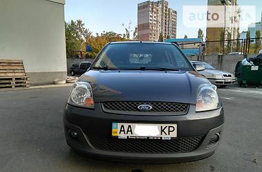 Хэтчбек Ford Fiesta 2008 в Киеве