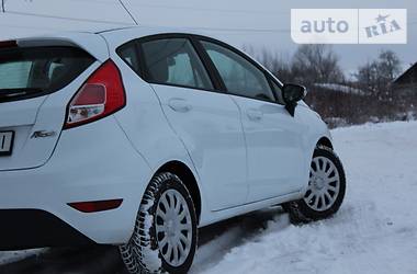 Хэтчбек Ford Fiesta 2015 в Дрогобыче