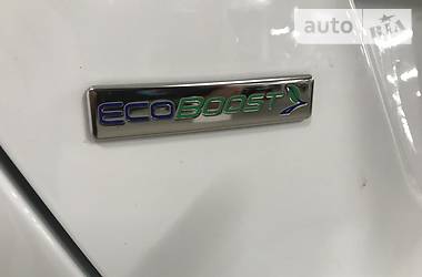 Хэтчбек Ford Fiesta 2016 в 