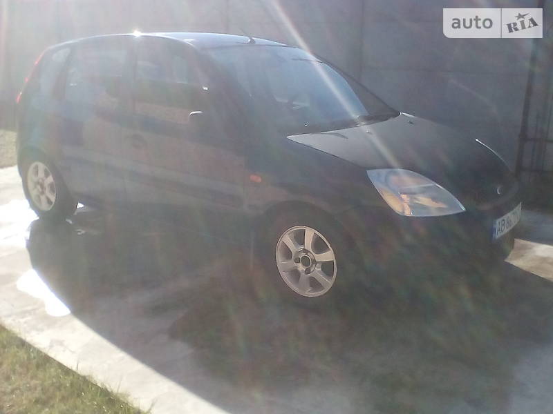 Хэтчбек Ford Fiesta 2005 в Киеве