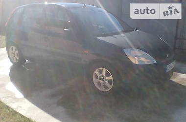 Хетчбек Ford Fiesta 2005 в 