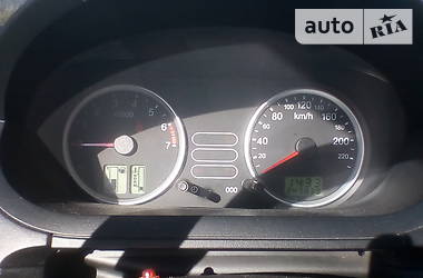 Хетчбек Ford Fiesta 2005 в 