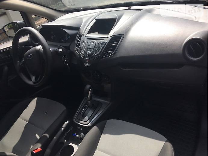 Седан Ford Fiesta 2016 в Сумах