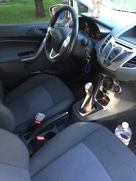 Хетчбек Ford Fiesta 2011 в Дніпрі