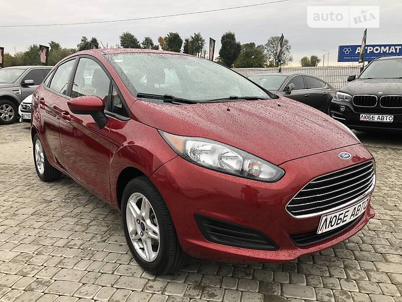 Седан Ford Fiesta 2017 в 