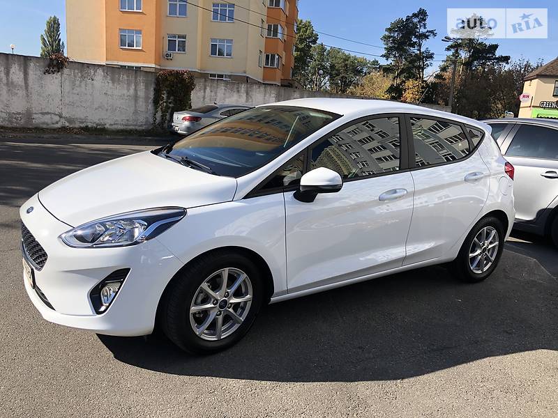 Хетчбек Ford Fiesta 2017 в Києві фото Хетчбек Ford Fiesta 2017 в Києві