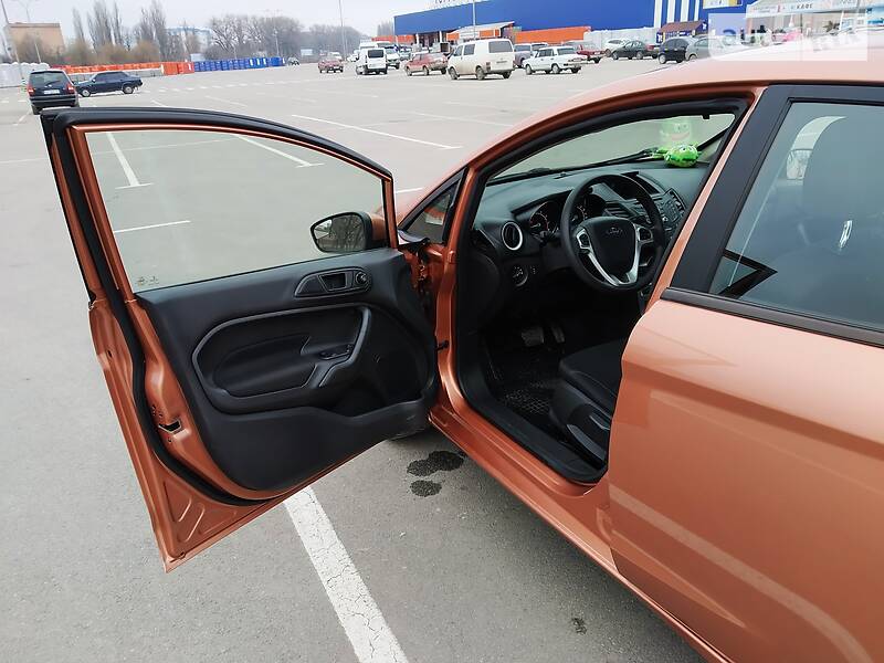 Седан Ford Fiesta 2017 в Каменец-Подольском
