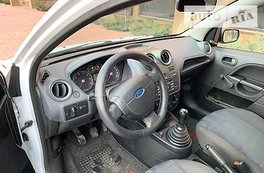 Хэтчбек Ford Fiesta 2008 в 