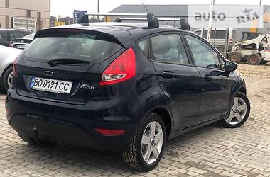 Хэтчбек Ford Fiesta 2009 в 