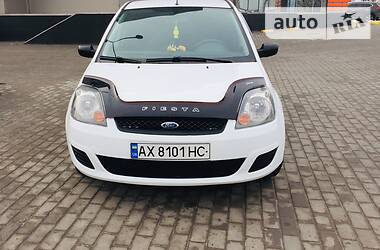 Хэтчбек Ford Fiesta 2007 в 