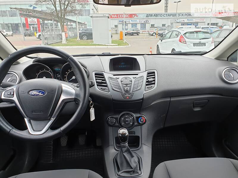 Хетчбек Ford Fiesta 2017 в Києві