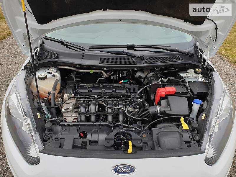 Хетчбек Ford Fiesta 2017 в Києві