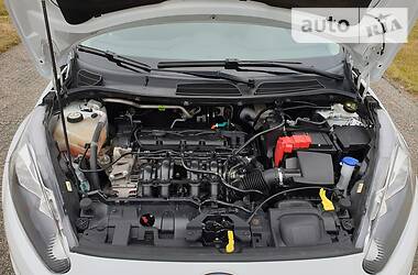 Хетчбек Ford Fiesta 2017 в 