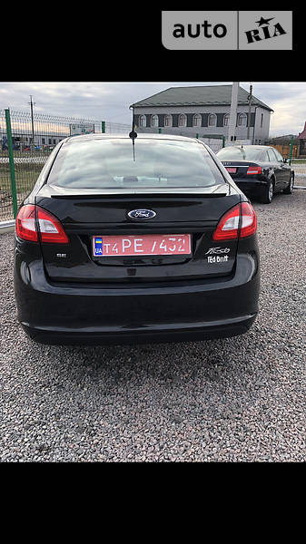 Седан Ford Fiesta 2013 в Луцьку