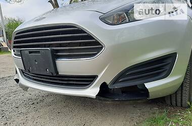 Хетчбек Ford Fiesta 2016 в 