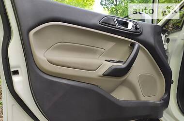 Седан Ford Fiesta 2016 в 