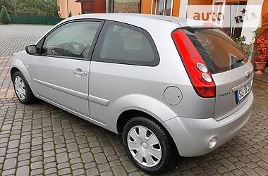 Хэтчбек Ford Fiesta 2008 в 