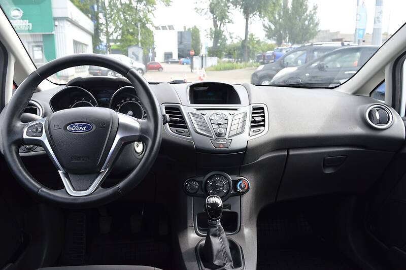 Хетчбек Ford Fiesta 2017 в Києві