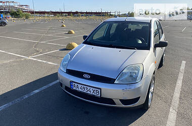 Хэтчбек Ford Fiesta 2003 в Киеве