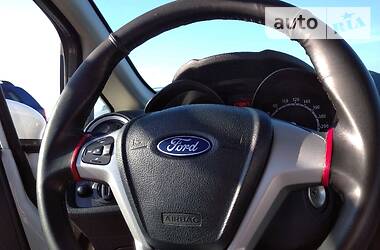 Хэтчбек Ford Fiesta 2012 в Никополе