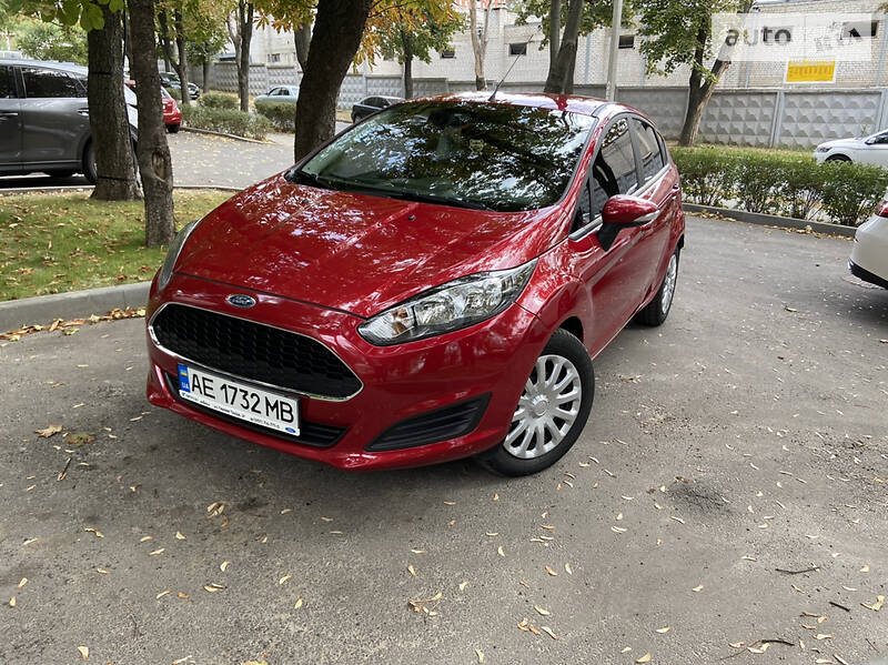 Хэтчбек Ford Fiesta 2016 в Харькове