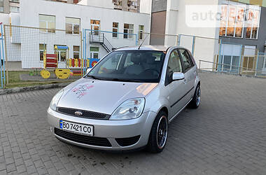 Хэтчбек Ford Fiesta 2005 в Львове