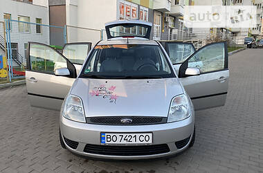 Хэтчбек Ford Fiesta 2005 в Львове