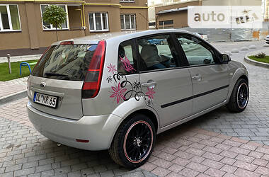 Хэтчбек Ford Fiesta 2005 в Львове