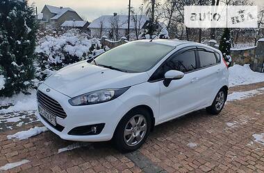 Хэтчбек Ford Fiesta 2015 в Трускавце