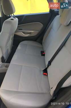 Седан Ford Fiesta 2018 в 