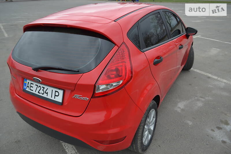 Хетчбек Ford Fiesta 2011 в Дніпрі
