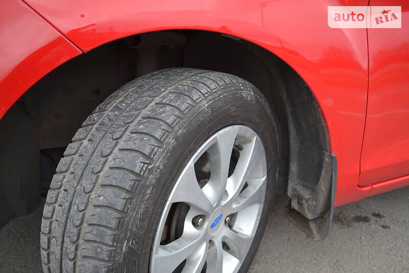 Хетчбек Ford Fiesta 2011 в Дніпрі