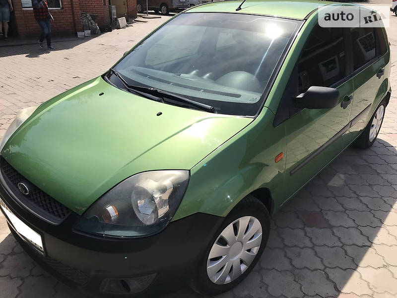 Хэтчбек Ford Fiesta 2008 в Мариуполе