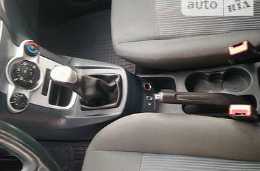 Хэтчбек Ford Fiesta 2012 в 