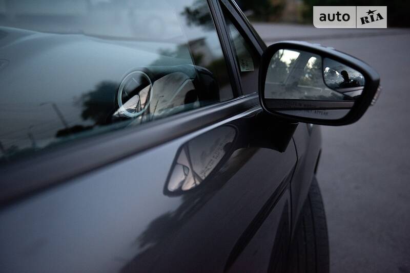 Хэтчбек Ford Fiesta 2015 в Кривом Роге