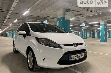 Хэтчбек Ford Fiesta 2011 в Киеве