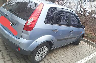 Хэтчбек Ford Fiesta 2007 в Черновцах