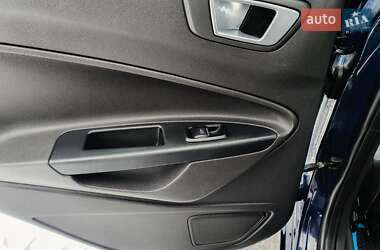 Хэтчбек Ford Fiesta 2014 в Львове