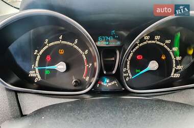 Хэтчбек Ford Fiesta 2014 в Львове