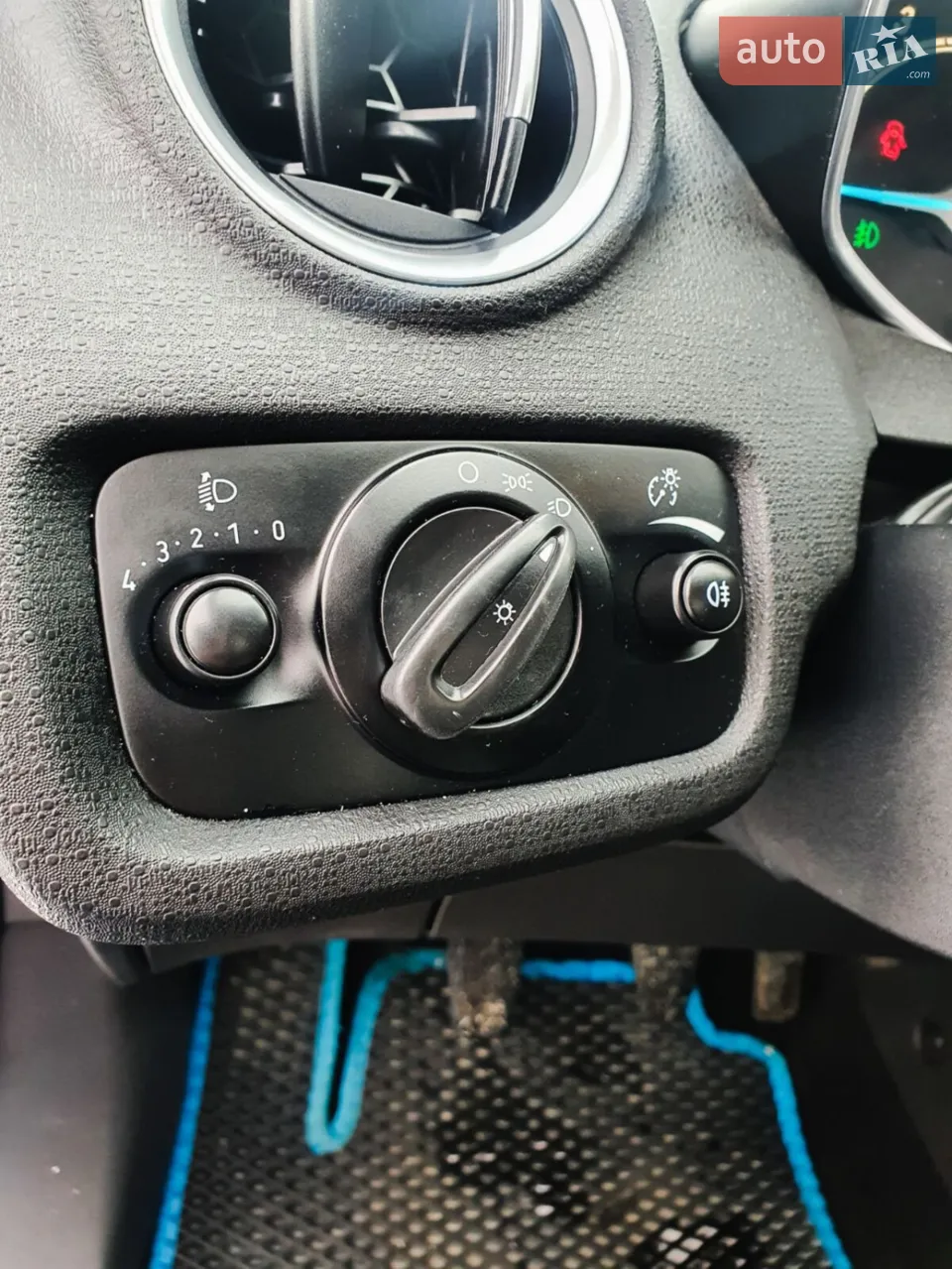 2014 Ford Fiesta - мініатюра 16