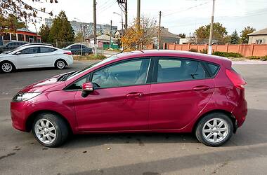 Хэтчбек Ford Fiesta 2011 в 