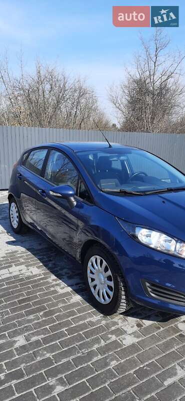 Хэтчбек Ford Fiesta 2016 в Софиевской Борщаговке