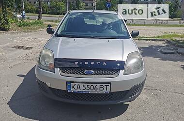 Хэтчбек Ford Fiesta 2007 в Киеве