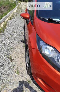 Хэтчбек Ford Fiesta 2012 в 