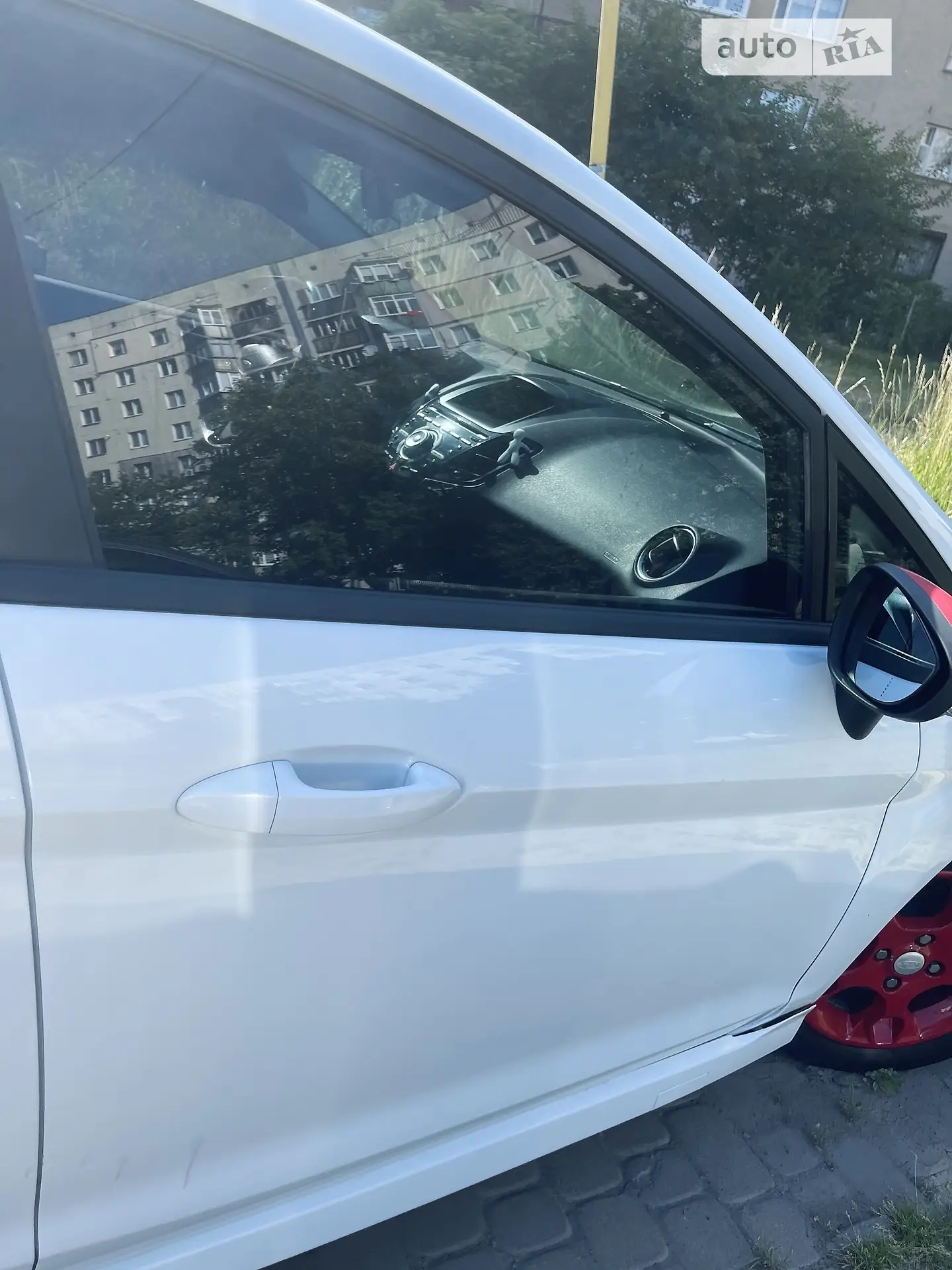 2013 Ford Fiesta - мініатюра 24