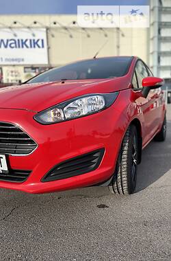 Хетчбек Ford Fiesta 2014 в Києві