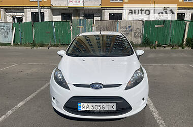 Хэтчбек Ford Fiesta 2012 в Киеве